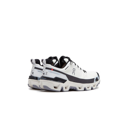On Running Cloudwander Waterproof Ivory Black