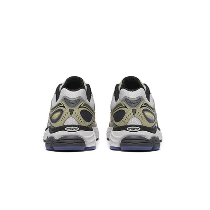 Saucony ProGrid Omni 9 Metallic