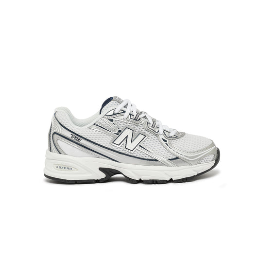 New Balance 740